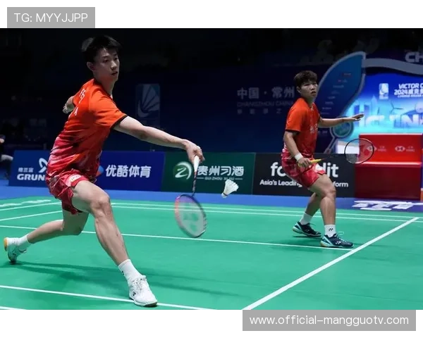 冯彦哲携手黄东萍半决赛硬碰渡边勇大与松友美佐纪巅峰对决 冯彦哲携手黄东萍半决赛硬碰渡边勇大与松友美佐纪巅峰对决